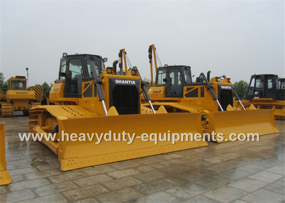 الصين Shantui 520hp standard bulldozer with 67.5t operating weight and 18.5cbm dozing capacity المزود