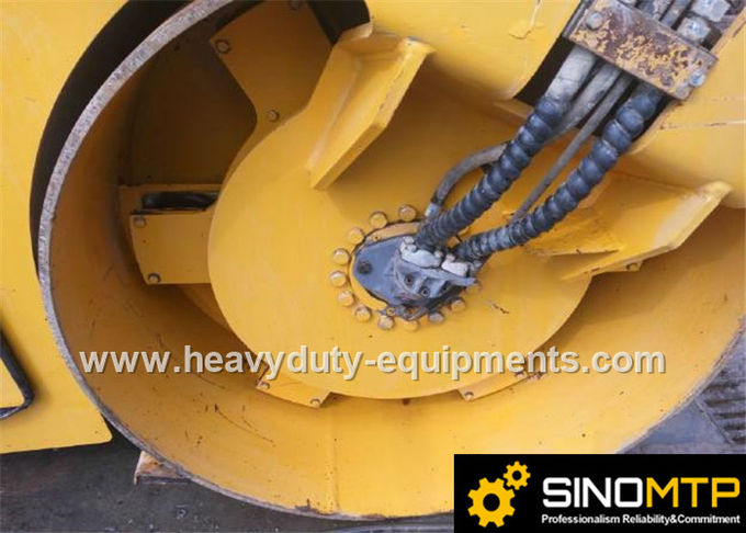 XGMA XG6131D road roller use hydro-static drive on both drums for compacting